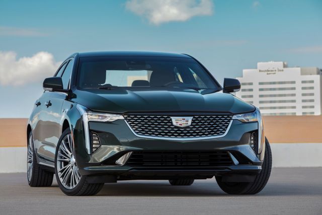 Cadillac Ct4 photo 12