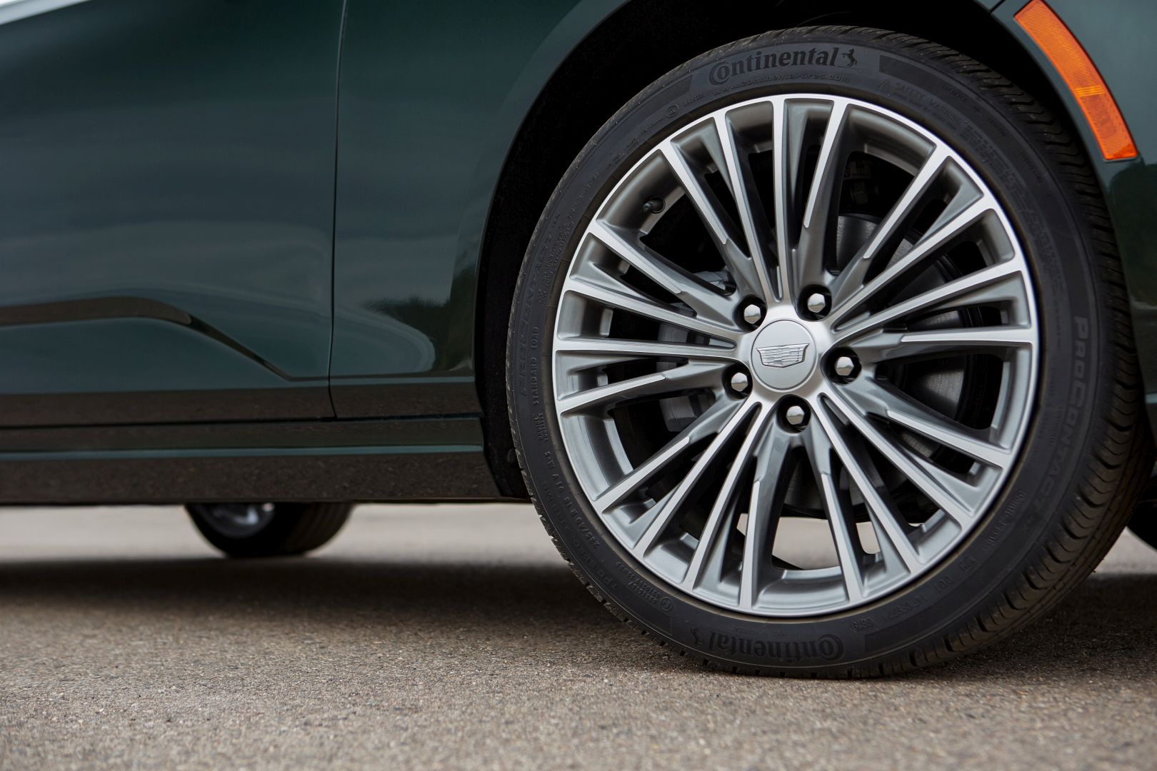 Cadillac Ct4 photo 21