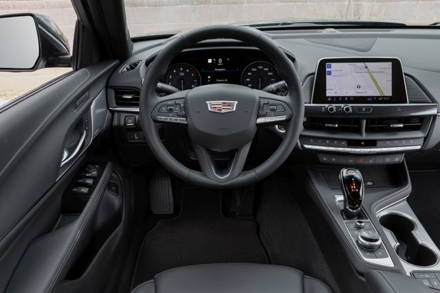 Cadillac Ct4 photo 27
