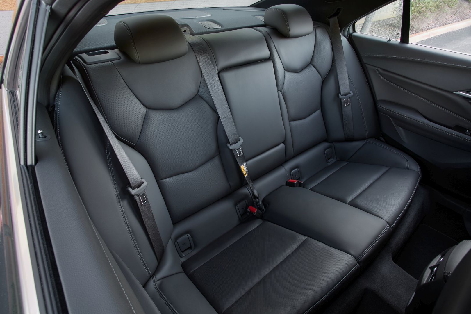 Cadillac Ct4 photo 28