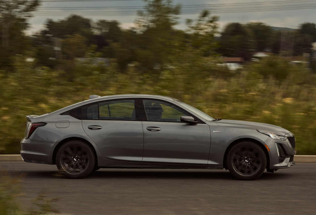 Cadillac Ct5-V photo 10