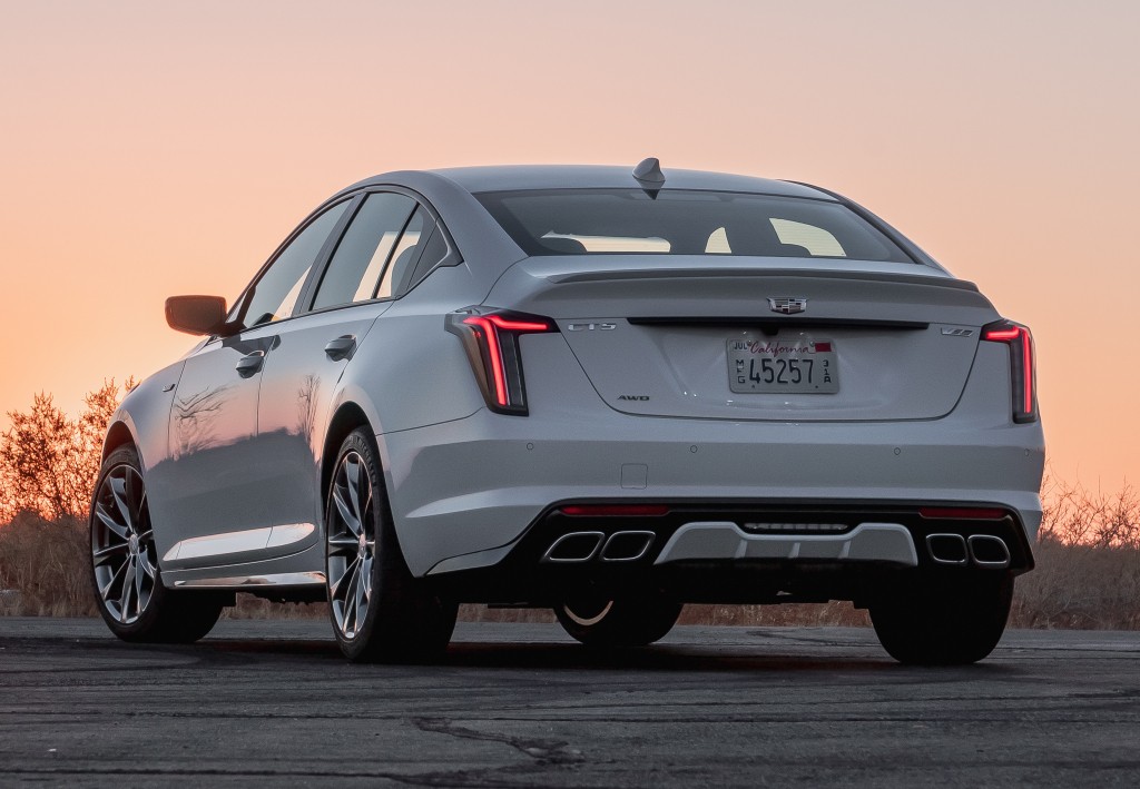 Cadillac Ct5-V photo 15