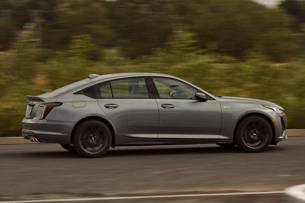 Cadillac Ct5-V photo 18