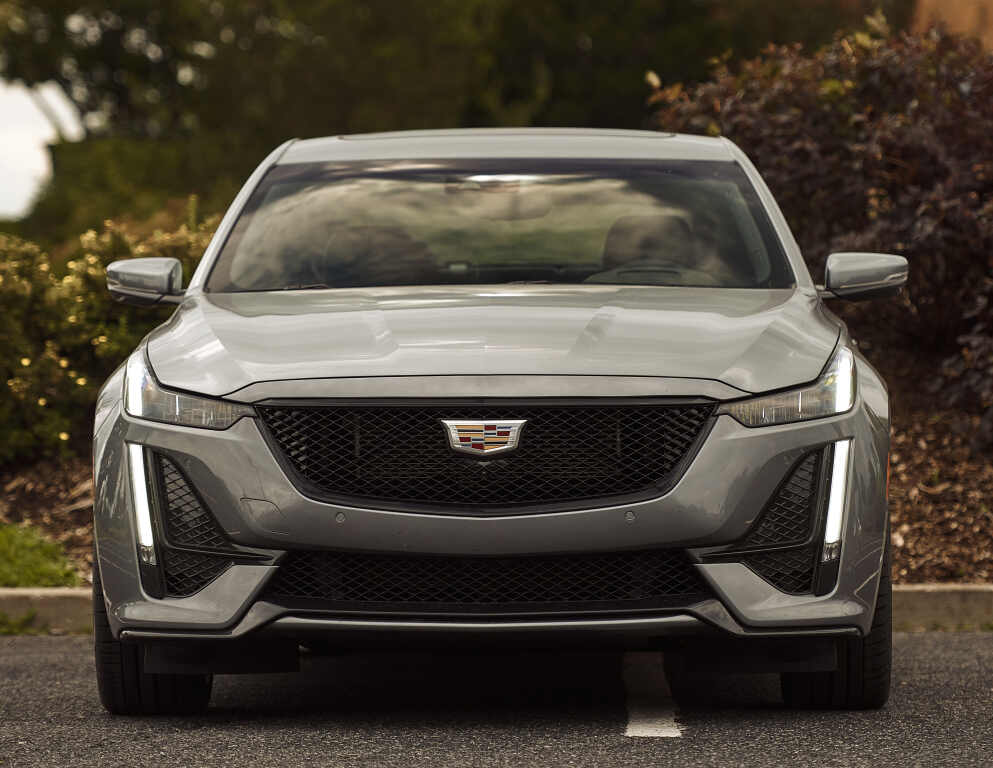 Cadillac Ct5-V photo 8