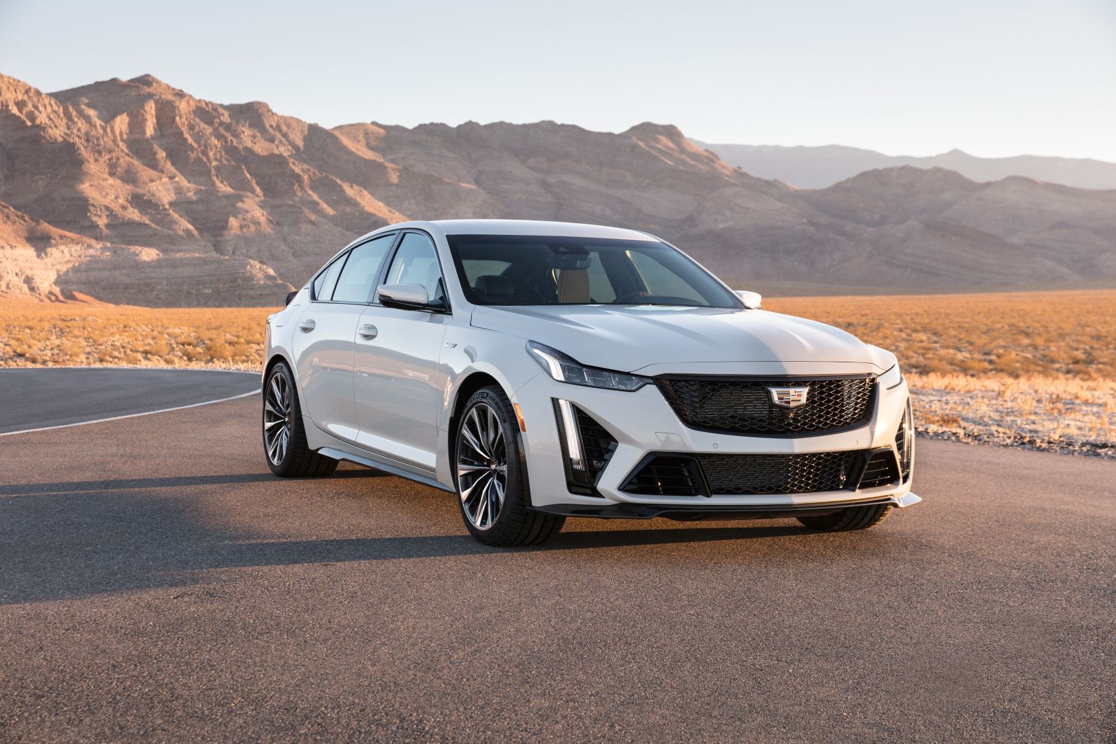 Cadillac Ct5-V photo 6