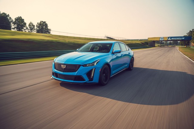 Cadillac Ct5-V photo 12