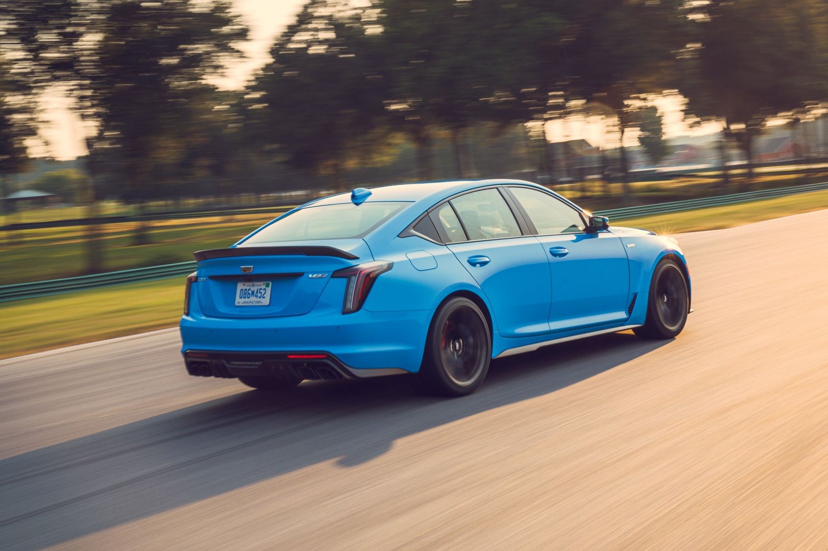 Cadillac Ct5-V photo 23