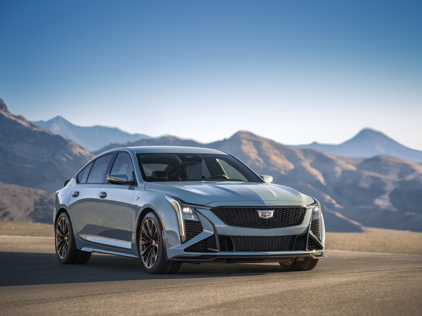 Cadillac Ct5-V photo 2