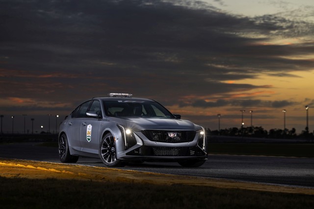 Cadillac Ct5-V photo 3