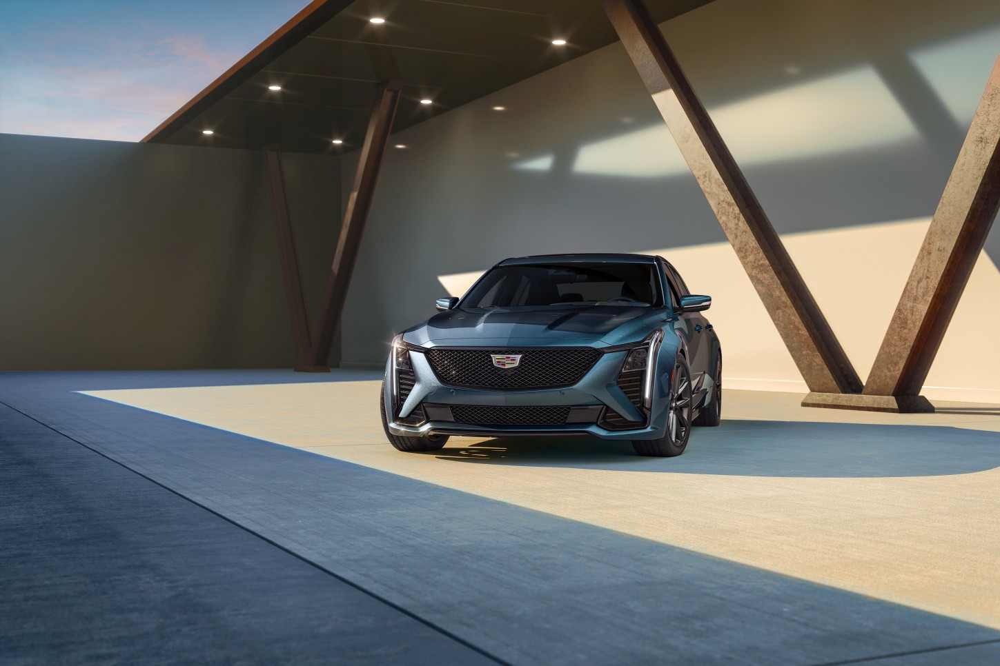 Cadillac Ct5 photo 2