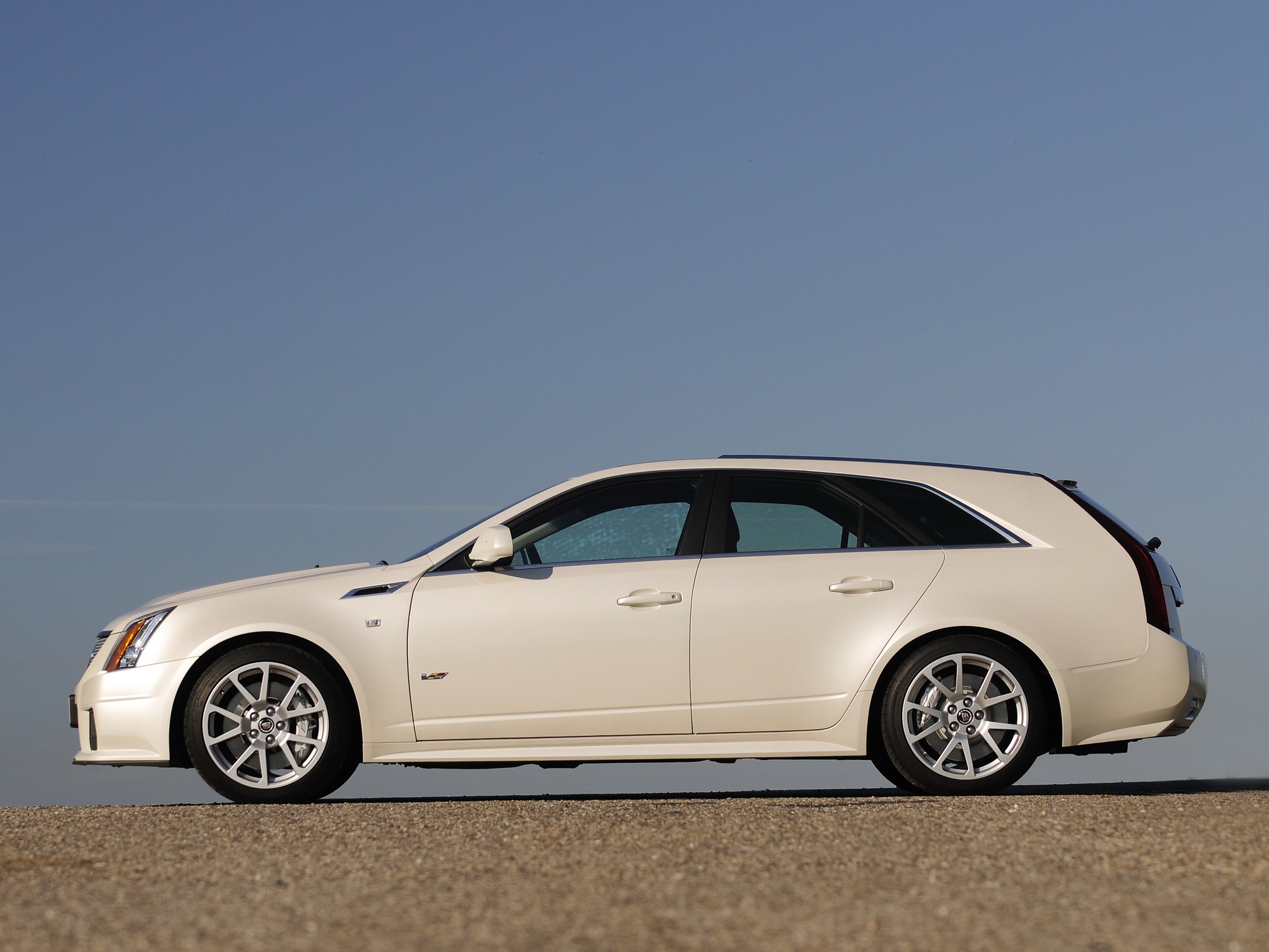 Cadillac Cts Sport Wagon photo 14