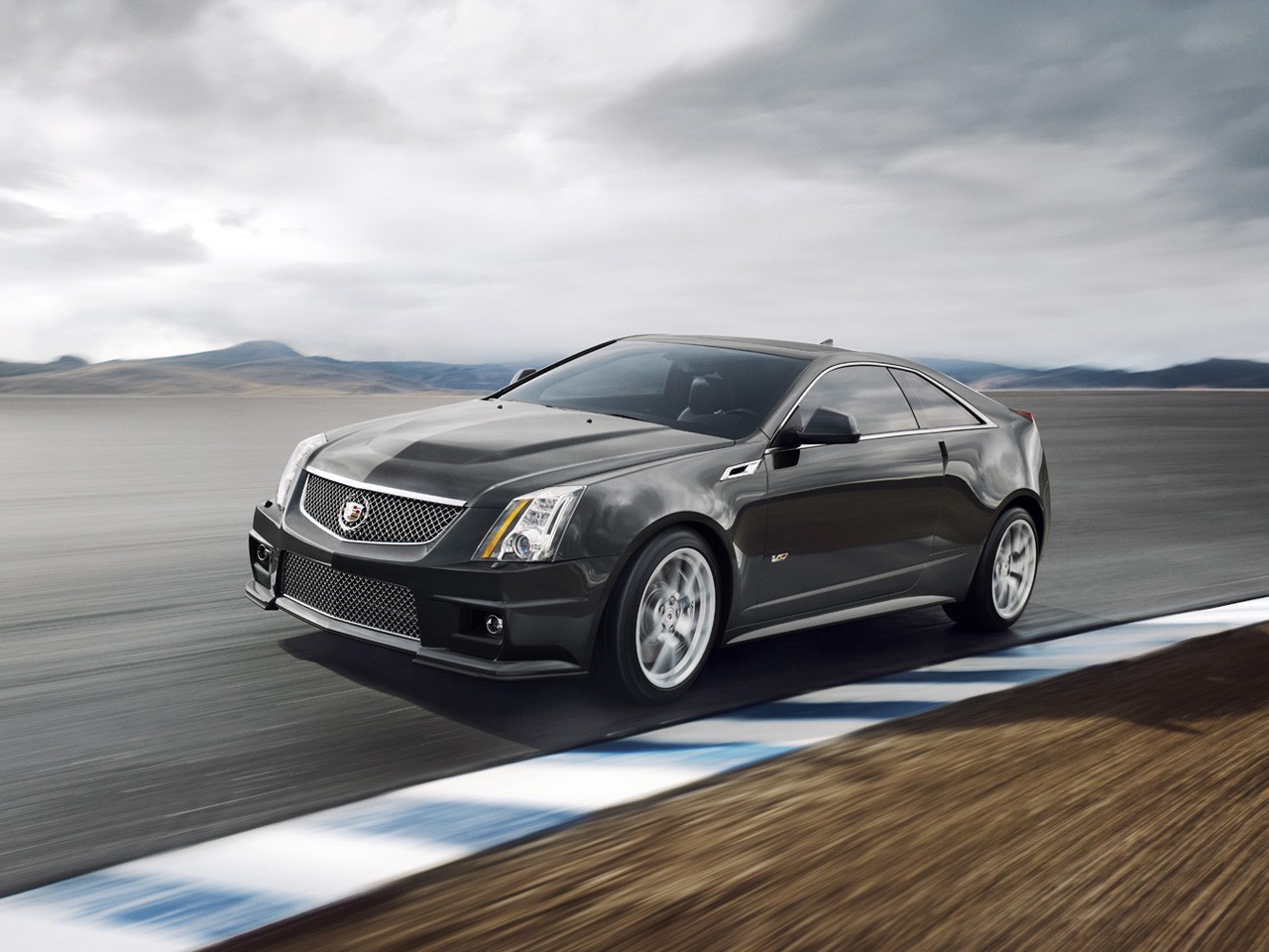 Cadillac Cts-V Coupe photo 12