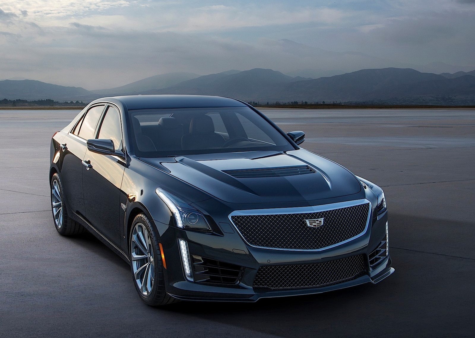 Cadillac Cts V-Series photo 4