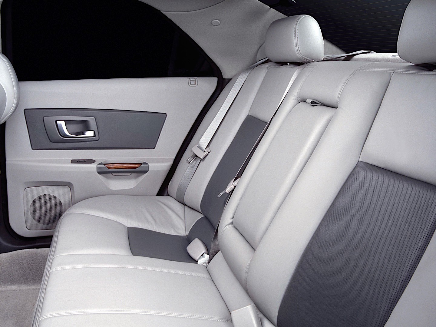 Cadillac Cts photo 35