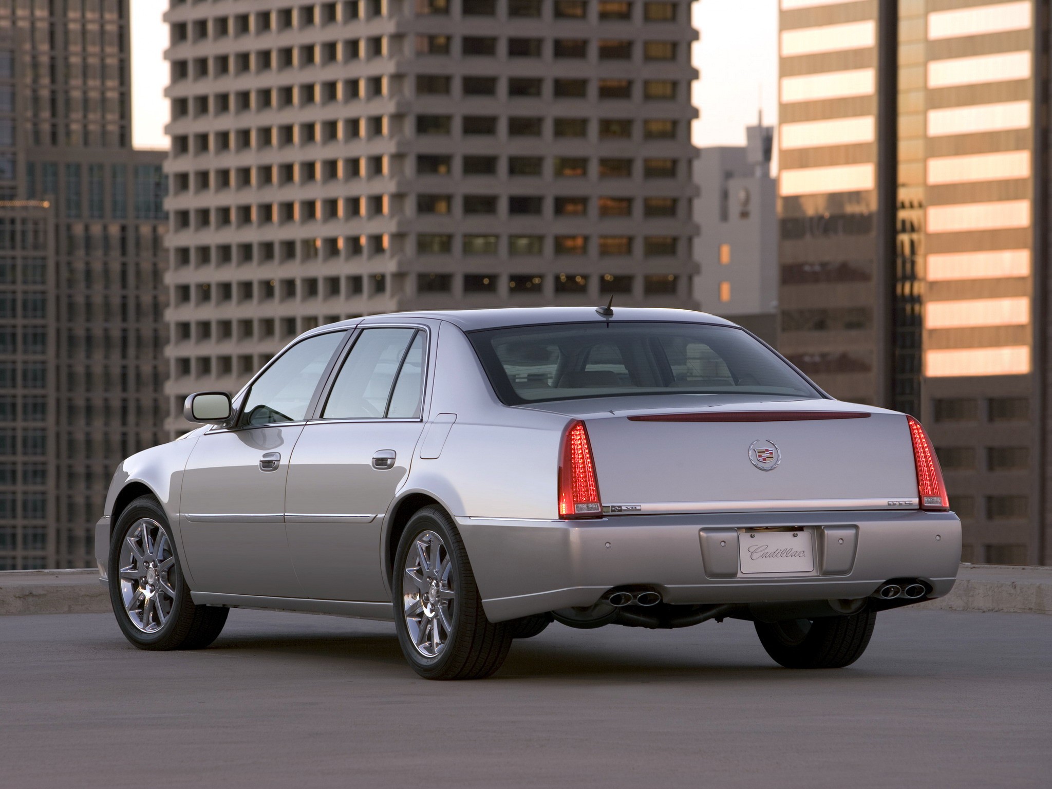 Cadillac Dts photo 19