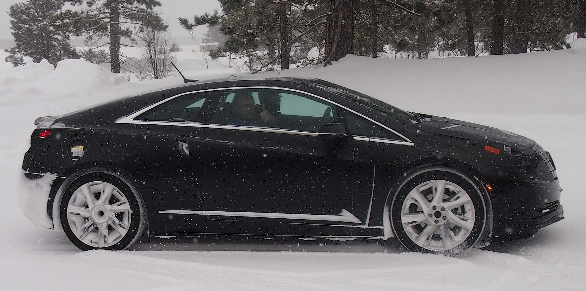 Cadillac Elr photo 7