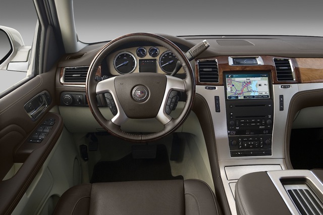 Cadillac Escalade Esv photo 13