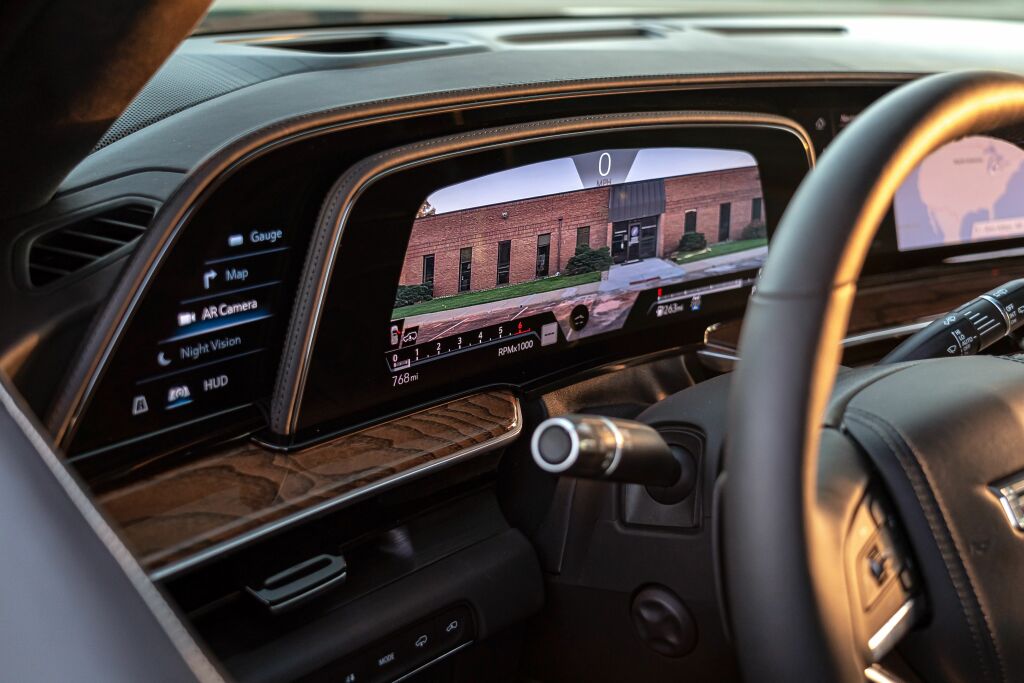 Cadillac Escalade Esv photo 25