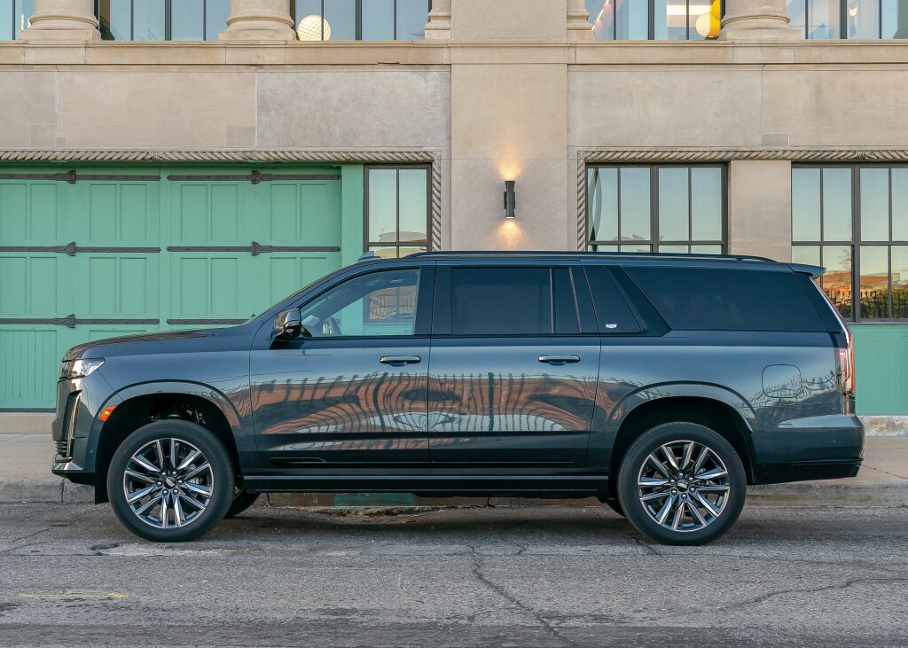 Cadillac Escalade Esv photo 3