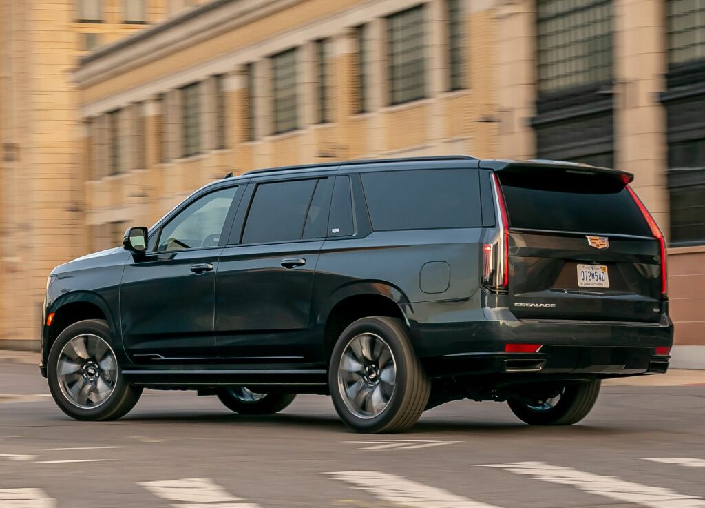 Cadillac Escalade Esv photo 4