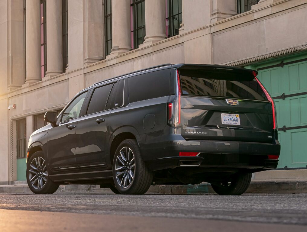 Cadillac Escalade Esv photo 5