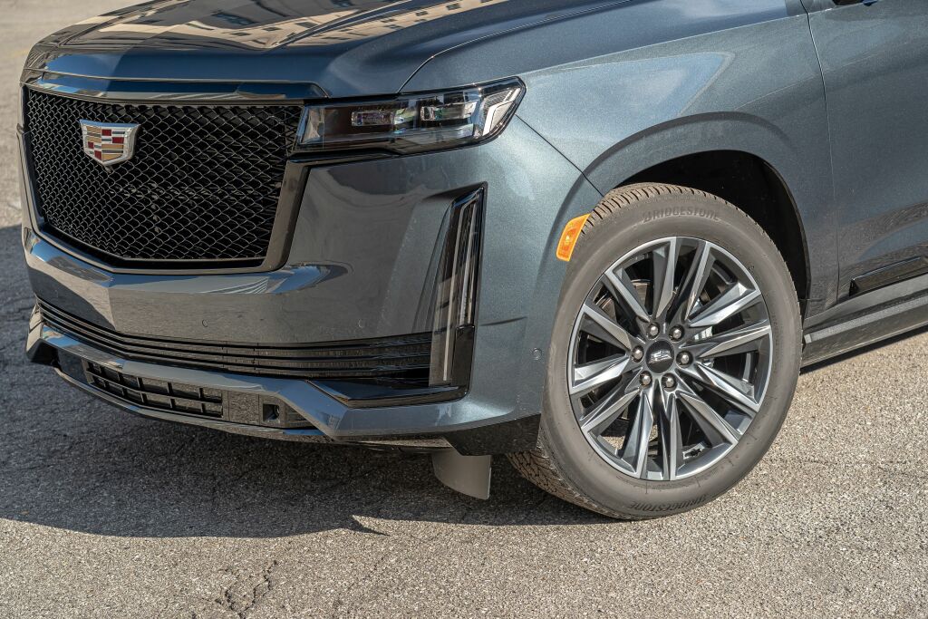 Cadillac Escalade Esv photo 9