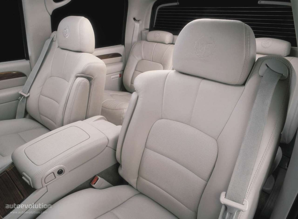 Cadillac Escalade Ext photo 10