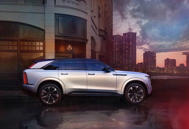 Cadillac Escalade photo 4