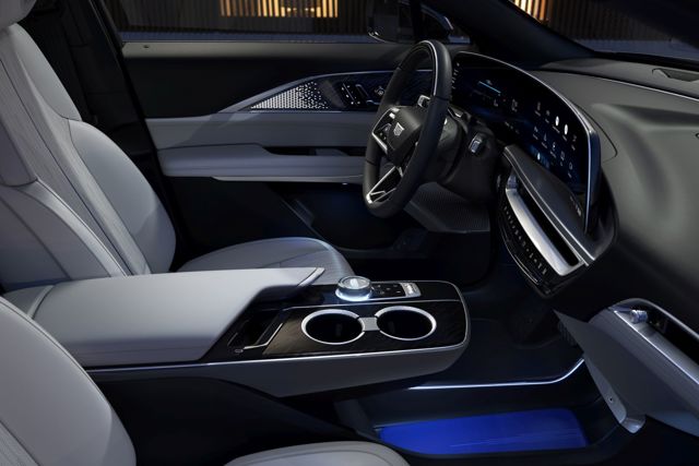 Cadillac Lyriq photo 47