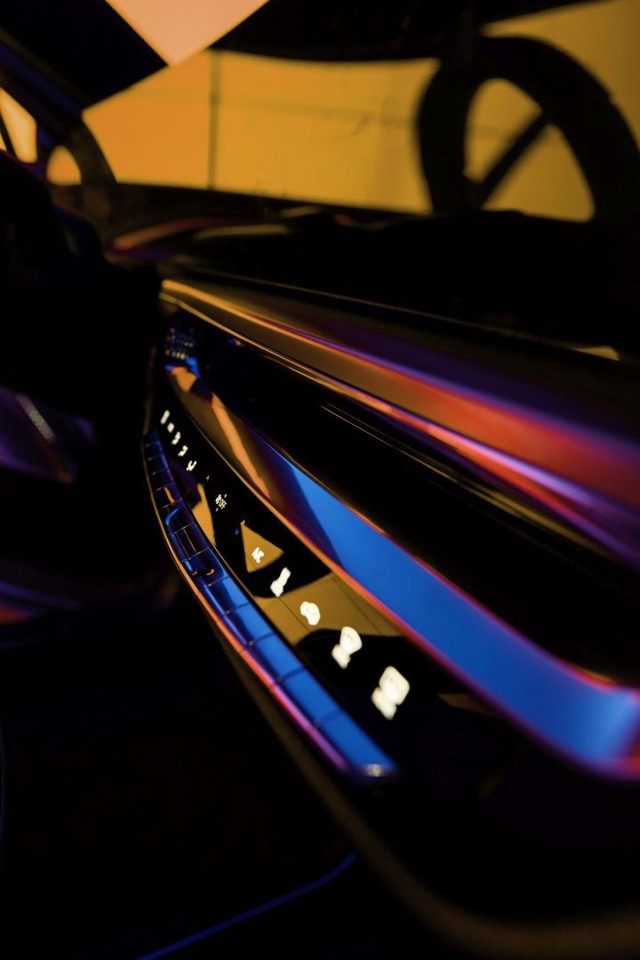 Cadillac Lyriq photo 58