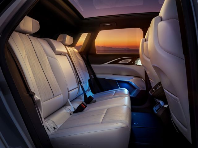 Cadillac Lyriq photo 70