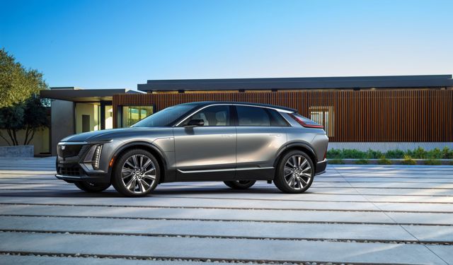 Cadillac Lyriq photo 2