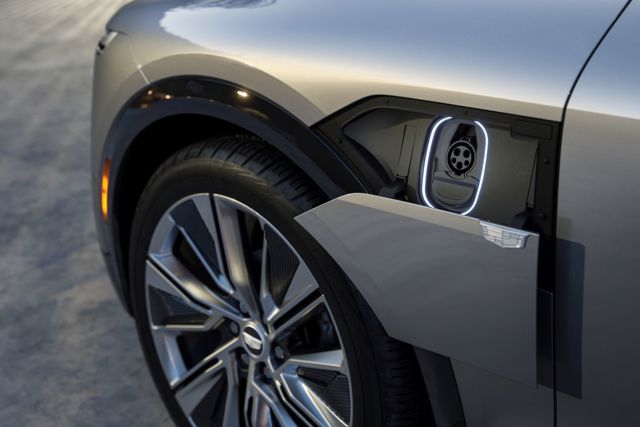 Cadillac Lyriq photo 5