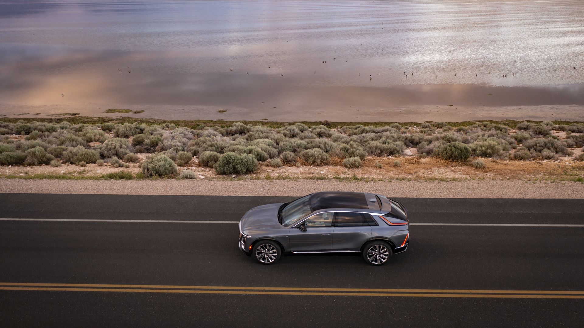 Cadillac Lyriq photo 32