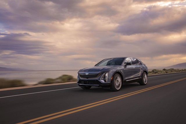Cadillac Lyriq photo 38