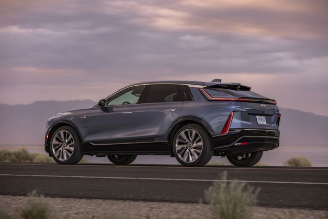 Cadillac Lyriq photo 41