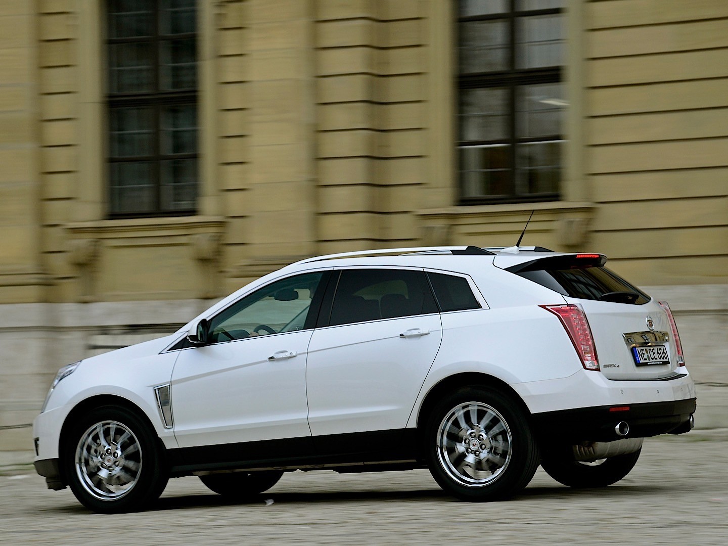 Cadillac Srx photo 56