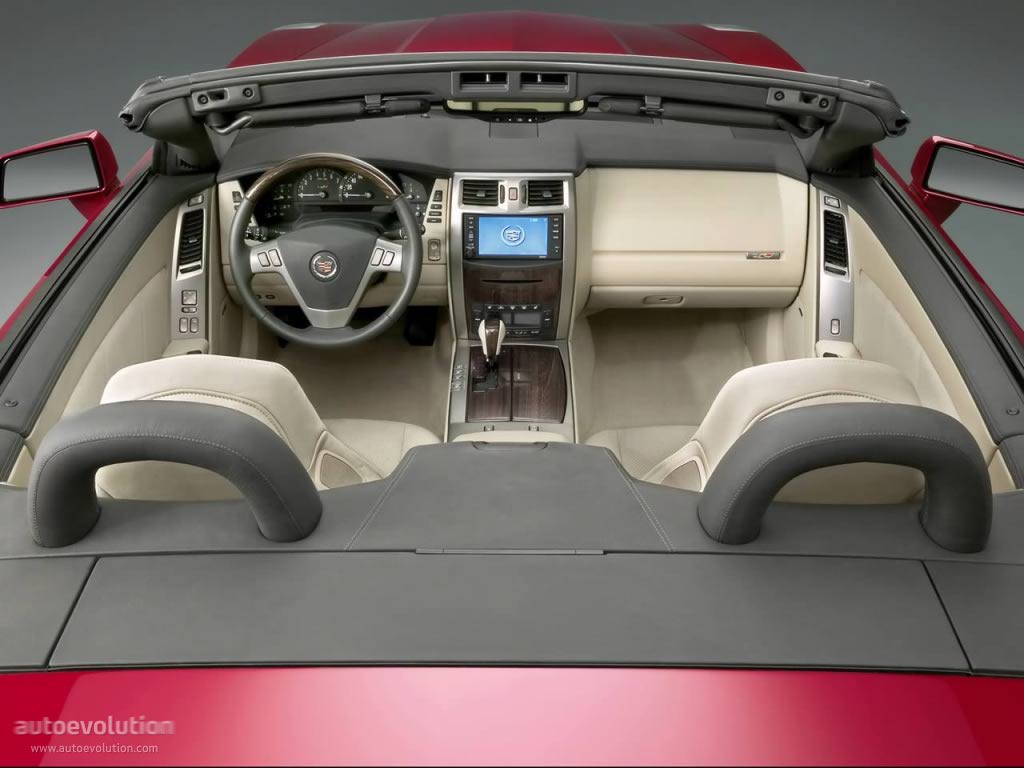 Cadillac Xlr V-Series photo 8