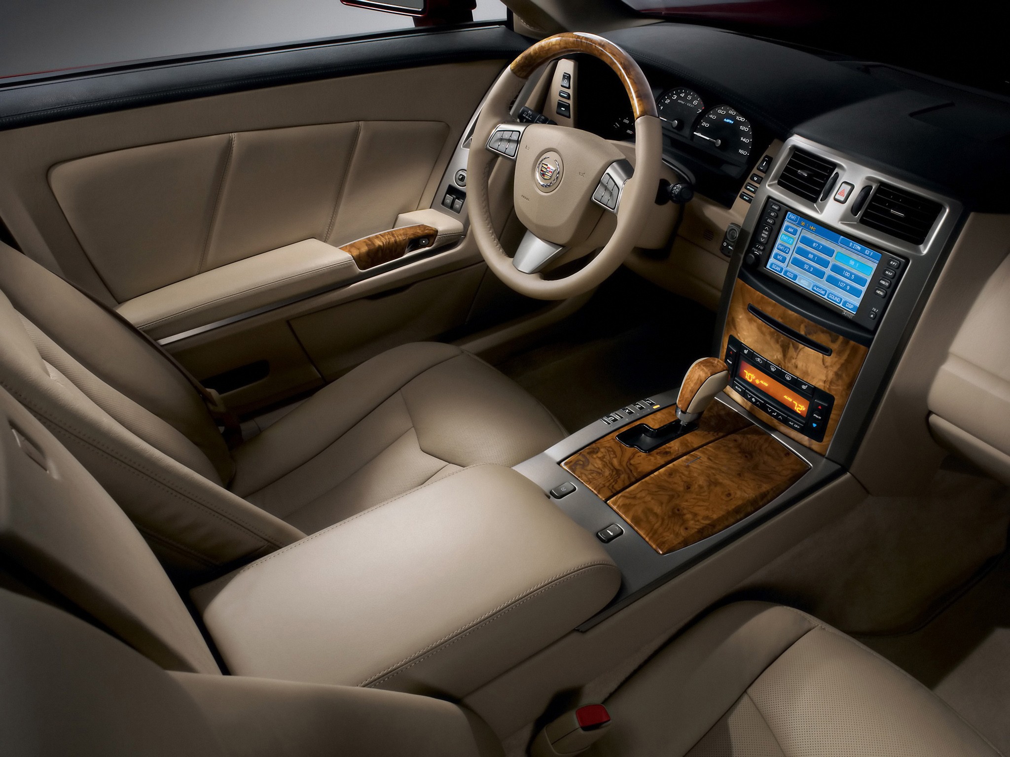 Cadillac Xlr photo 15