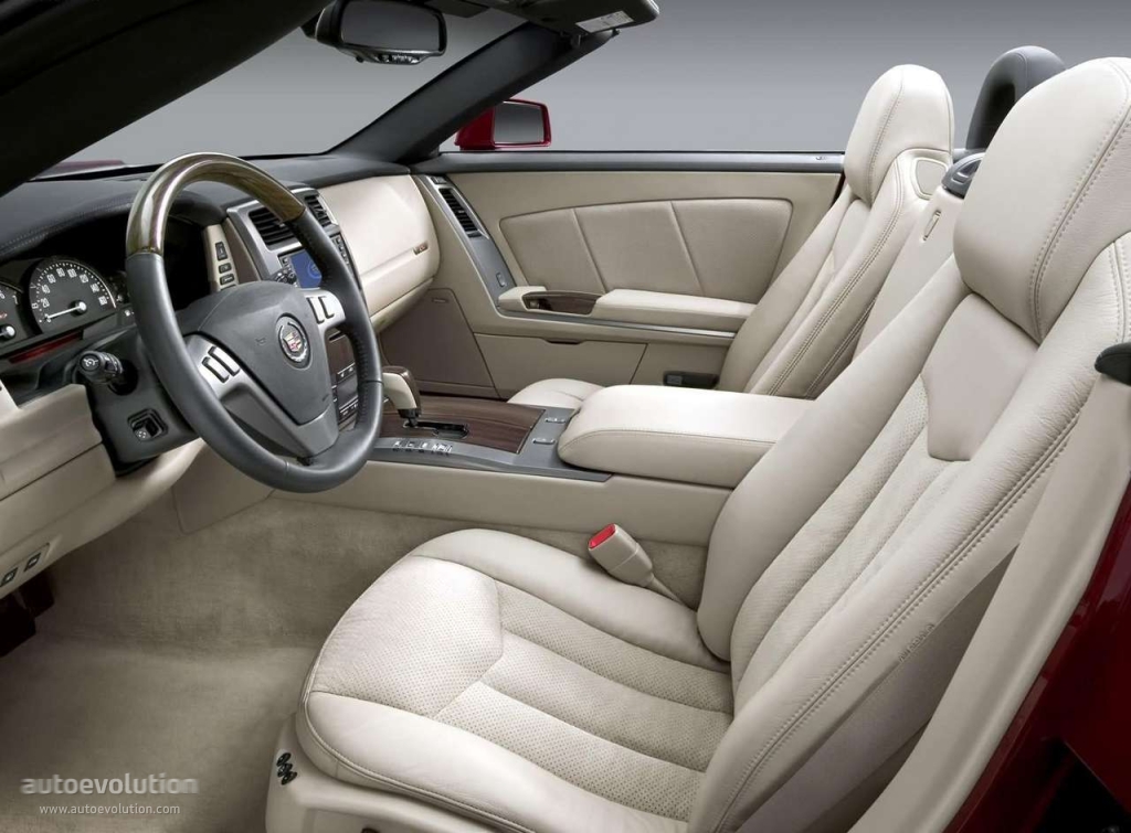 Cadillac Xlr photo 13