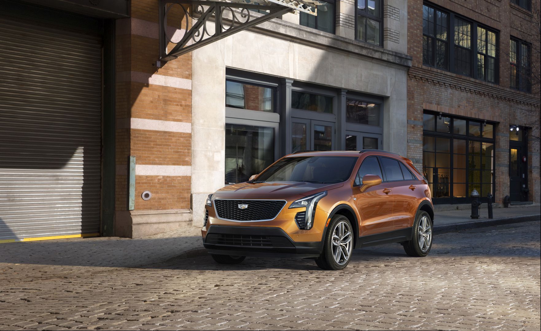 CADILLAC XT4