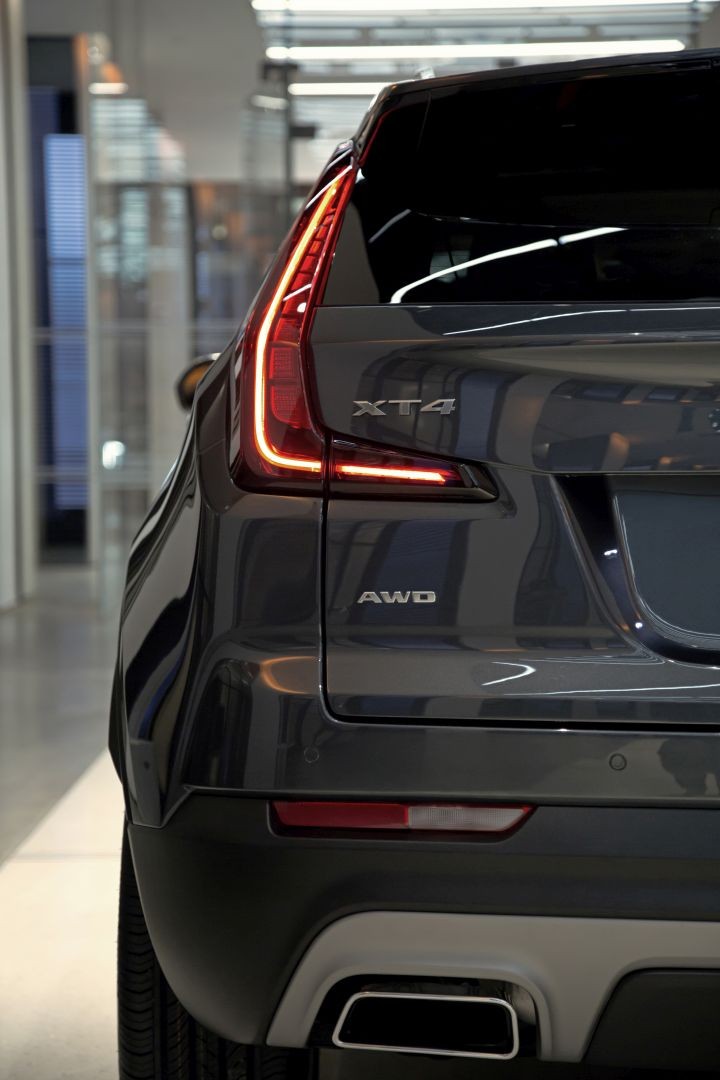 Cadillac Xt4 photo 14