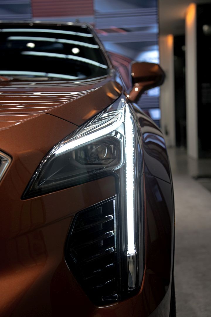 Cadillac Xt4 photo 17