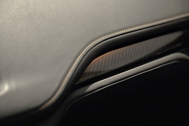Cadillac Xt4 photo 32