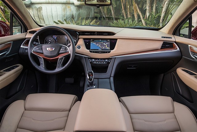 Cadillac Xt5 photo 60
