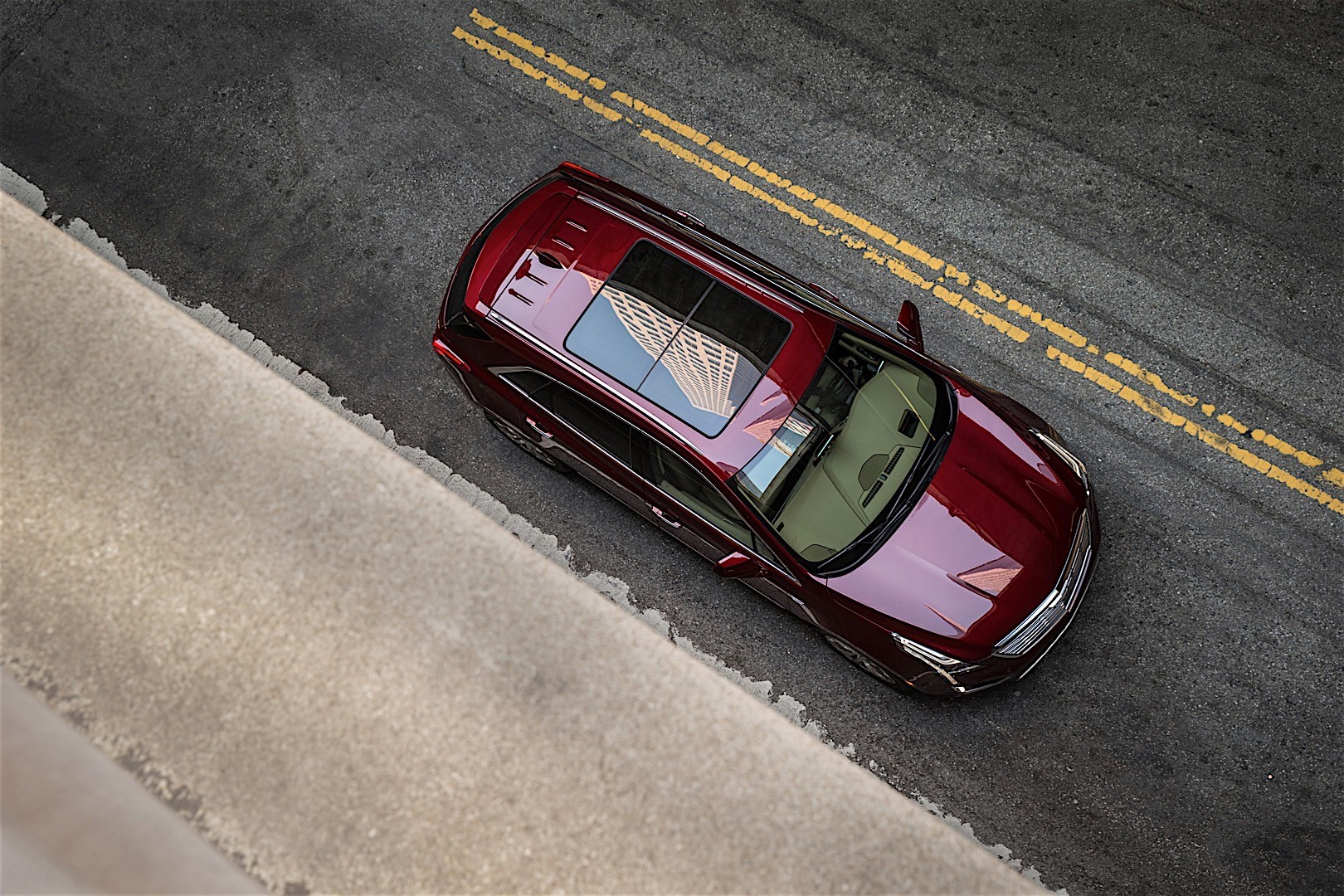 Cadillac Xt5 photo 4