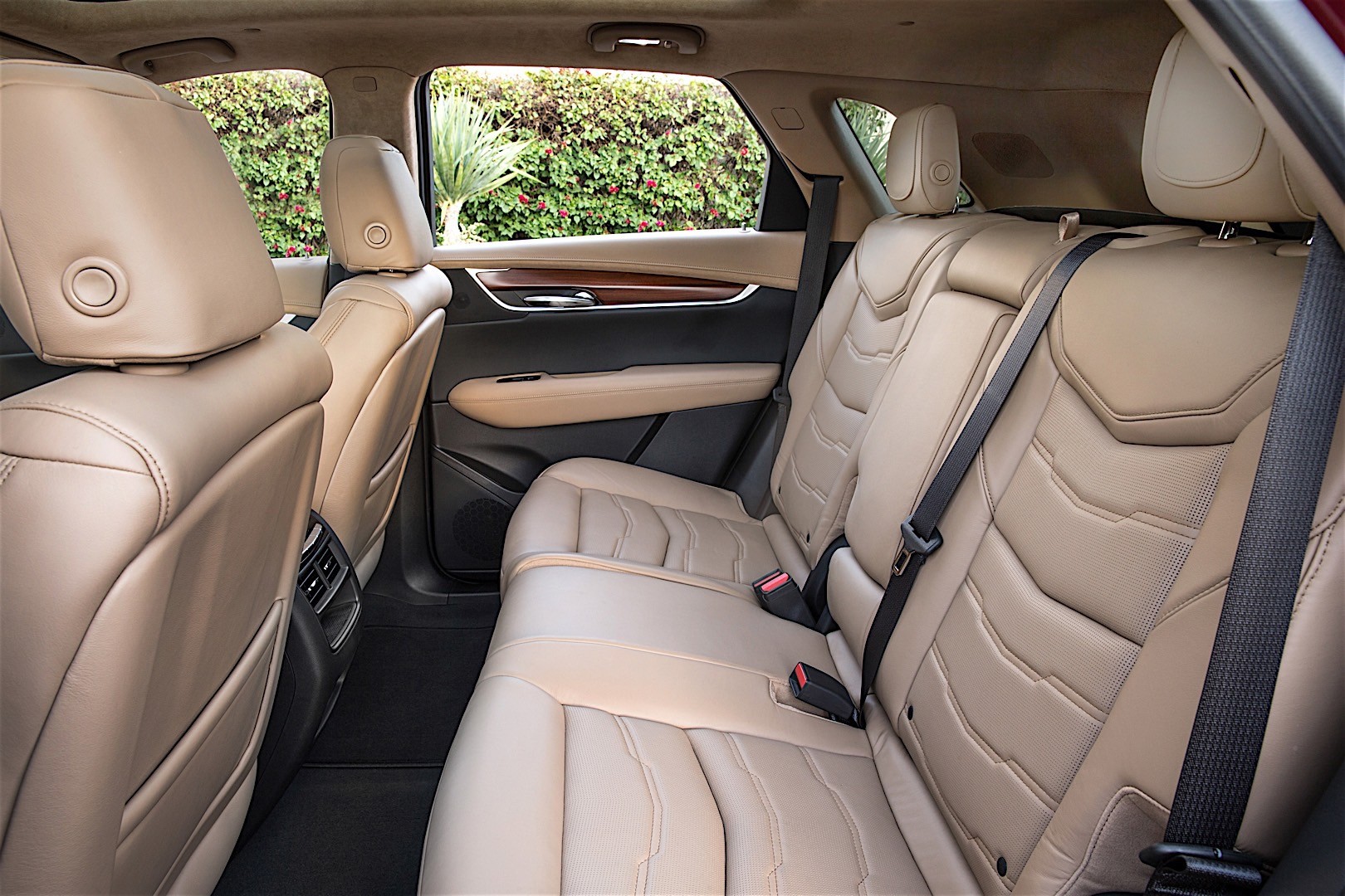 Cadillac Xt5 photo 61