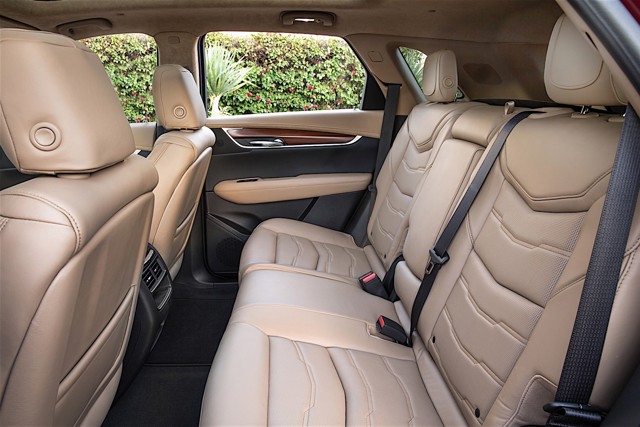 Cadillac Xt5 photo 61