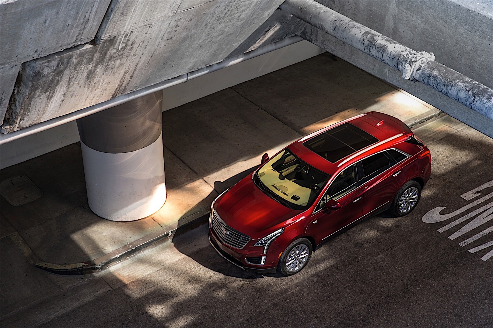 Cadillac Xt5 photo 18