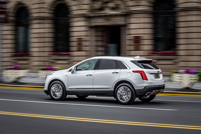 Cadillac Xt5 photo 21